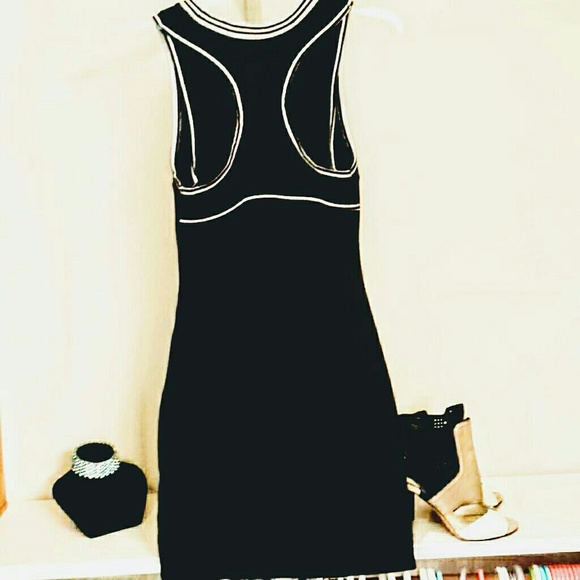 Hollister dress - Picture 7 of 9